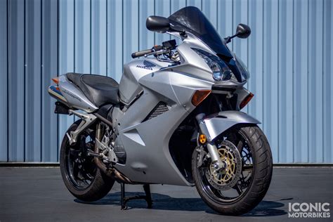 Honda VFR motociklas