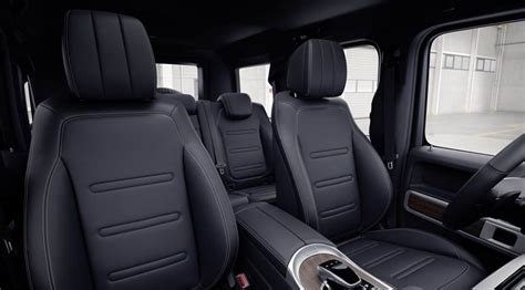 Išsamus Mercedes-Benz G klasės interjeras