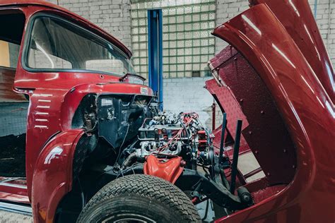 Neįprastai modifikuotas automobilis