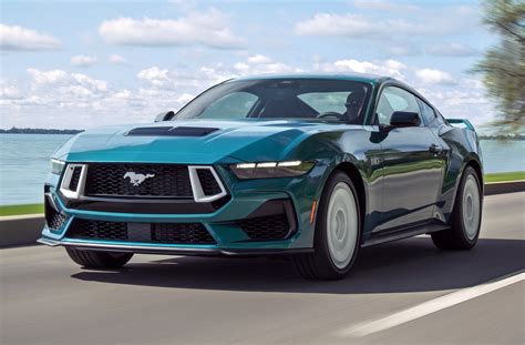 Ford Mustang įvairūs modeliai