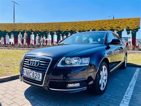 Automobilio Audi A6 nuotrauka kelyje