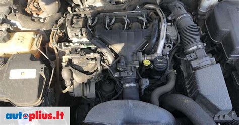 Citroen C5 variklio skyrius