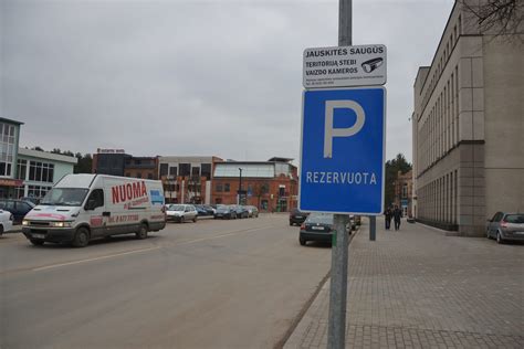 Ženklas, nurodantis rezervuotą stovėjimo vietą