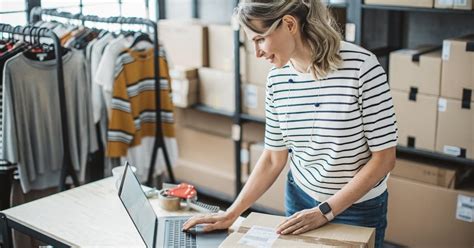 Infografika su pristatymo ir grąžinimo sąlygomis