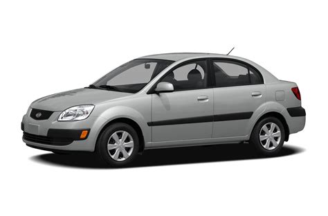 Kia Rio 2006 interjeras