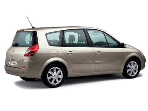 Renault Grand Scenic 2 priekis