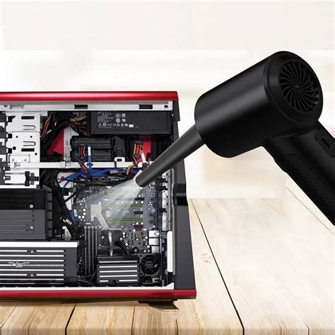 Suspausto oro naudojimas kompiuterio valymui