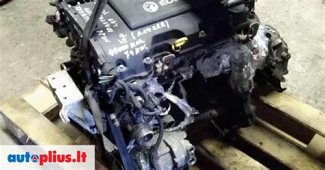 Opel Corsa D variklio skyrius