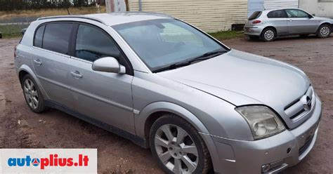 Opel Signum automobilis