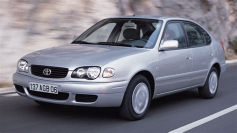 Toyota Corolla E11 karta šoninis vaizdas