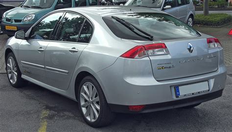 Renault Laguna III kupė