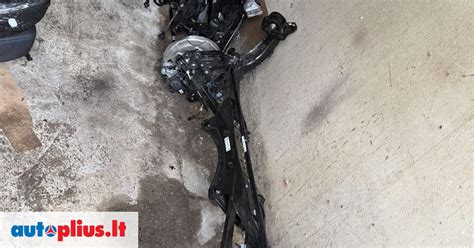 Visureigio priekis su sumontuotais lankais