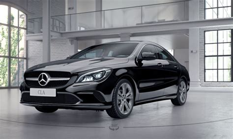 Naujas Mercedes-Benz automobilis su papildoma įranga