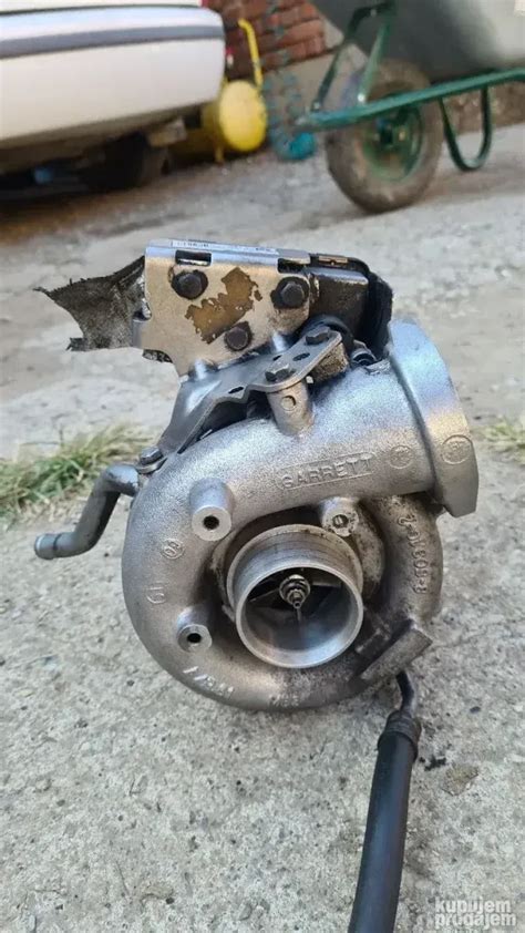 BMW E60 variklio skyrius su turbina