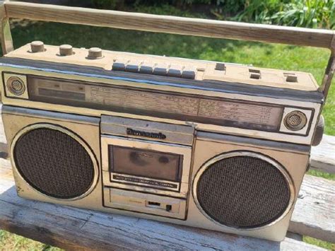 Vintažinė Marantz magnetola