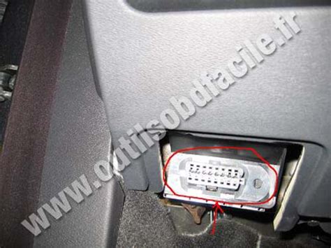 OBD2 jungties vieta Volvo V70