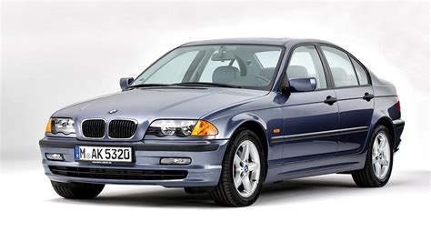 BMW E46 3 serijos sedano matmenys