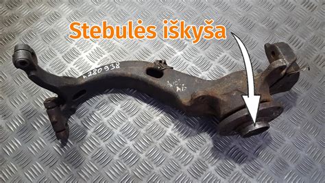 Plieninio ratlankio centrinės skylės didinimas karūnėle