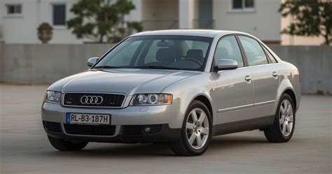 Audi A4 B6 sedanas