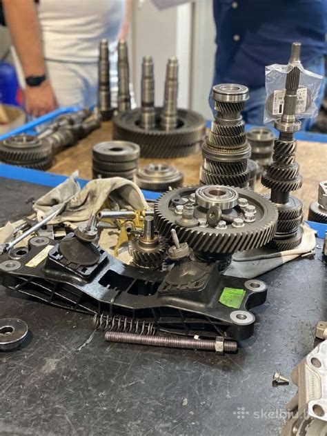 Remontuojamos pavarų dėžės dalys