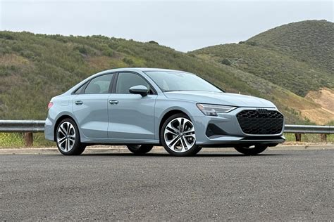 Audi A3 saugiklių spalvų ir amperų lentelė