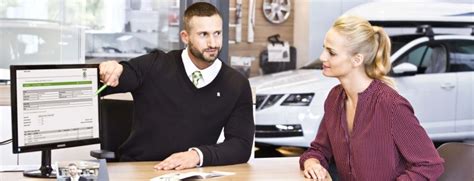 Skoda serviso centre atliekamas automobilio techninis aptarnavimas