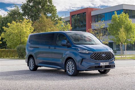 Ford Tourneo Custom priekis
