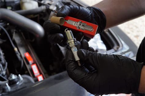 Susidėvėjusios uždegimo žvakės palyginimas