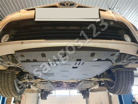 Toyota automobilio apsaugos detalės