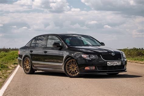 Skoda Superb MK2 relinė dėžė