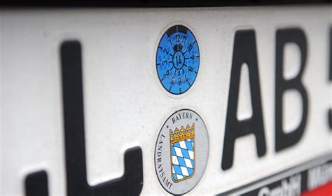 Vokietijos techninės apžiūros centro ženklas