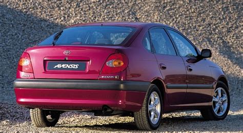 Schema rodanti Toyota Avensis T22 kėbulo tipus