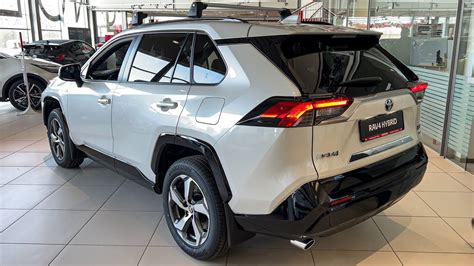 Toyota RAV4 interjeras su LED apšvietimu