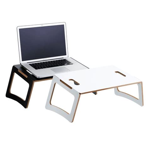 įvairių nešiojamo kompiuterio pakrovėjų kištukų dydžiai