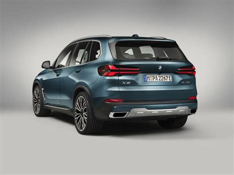 BMW X5 G05 galinis vaizdas