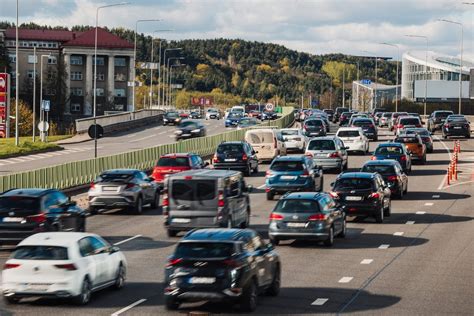 Nuotraukos populiarių ekonominės klasės automobilių