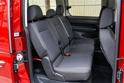 Volkswagen Caddy automobilio interjeras su magnetola