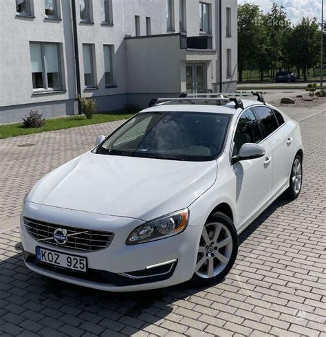 Schema su Volvo S60 kėbulo tipais
