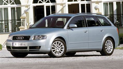 Audi B6 Avant bagažinės amortizatoriaus vietos schematinis vaizdas