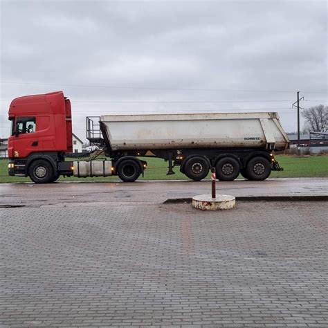 Vairuotojas su kroviniu