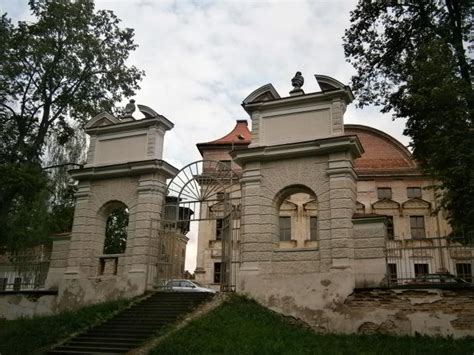 Makovskio raižinio fragmentas su Aušros Vartais