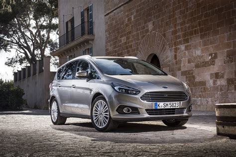 Naujasis Ford S-Max