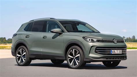 VW Tiguan bagažinės užuolaida