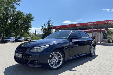 BMW 525 E60 automobilio priekis