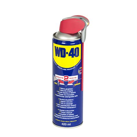 WD-40 purškiamas ant dėmės