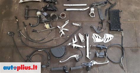 Įvairios motociklų stabdžių dalys