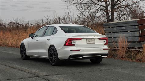 Grafikas, rodantis vidutines degalų sąnaudas Volvo S60