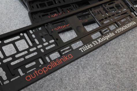 Automobilio apklijavimo pavyzdys su individualiu dizainu