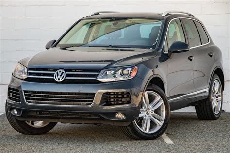 Volkswagen Touareg 2013 priekiniai žibintai