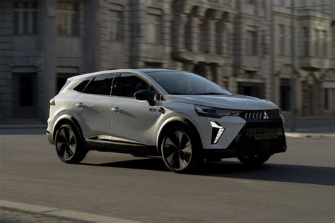 Mitsubishi Grandis variklio skyrius